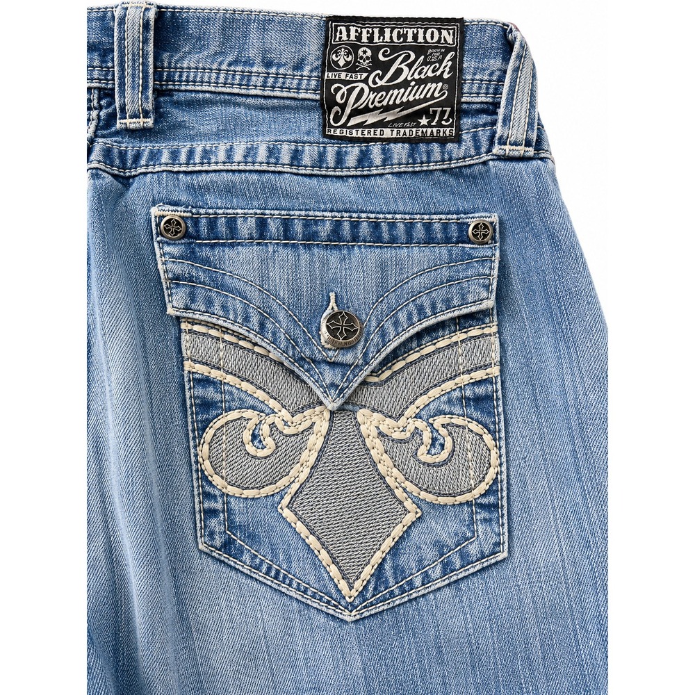 Affliction Black Premium Cooper Relaxed Boot Jeans Size 34 Distressed Jeans Y2K - Picture 4 of 4